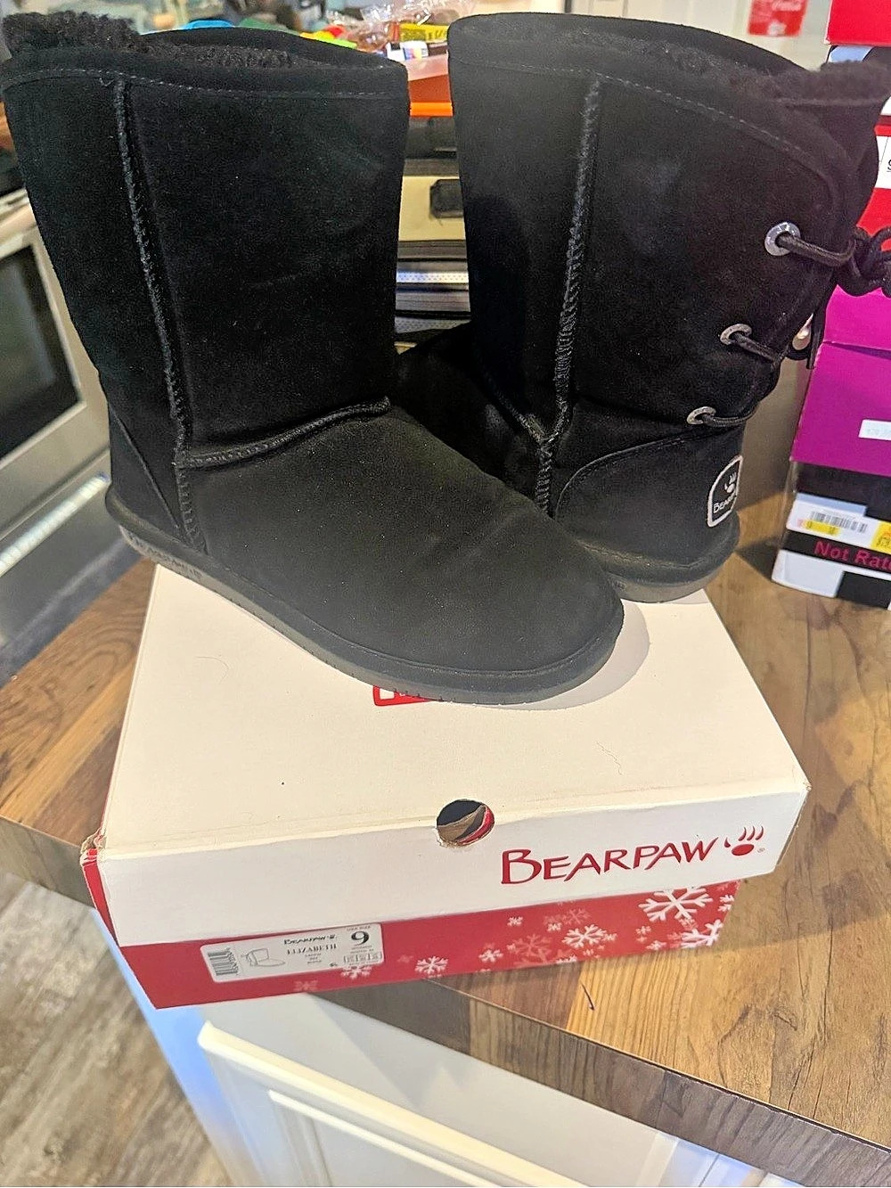 Bearpaw Elizabeth Black Boots US 9 Like New